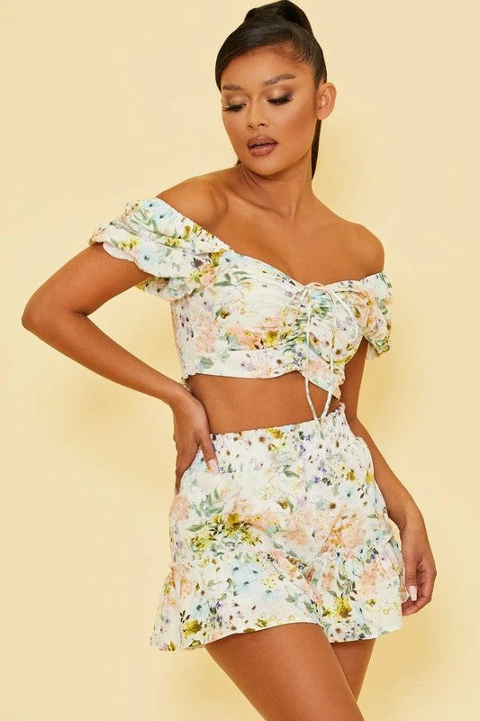 LUXXEL MATCHING SETS Together At Last Floral Ruffle Shorts 3 LUXXEL MATCHING SETS Together At Last Floral Ruffle Shorts