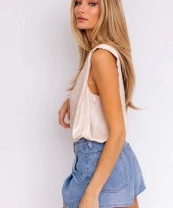 LE LIS TOPS Hilton Padded Shoulder Satin Blouse - Champagne