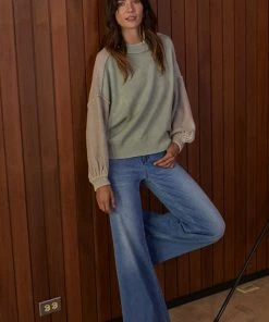 BT Zachary Contrast Knit Sweater