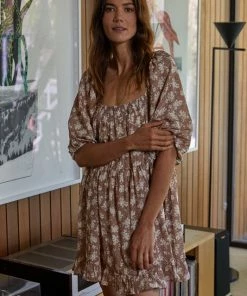 BT Hopyard Floral Smocked Babydoll Dress BUMP FRIENDLY 16 BT Hopyard Floral Smocked Babydoll Dress BUMP FRIENDLY