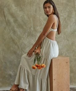 BT Celia Linen Open Back Midi Dress