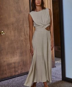 BT BEST SELLERS Vivia Linen Cut Out Midi Dress 18 BT BEST SELLERS Vivia Linen Cut Out Midi Dress
