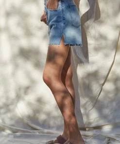 BT Aubrey High Rise Distressed Mom Shorts BOTTOMS