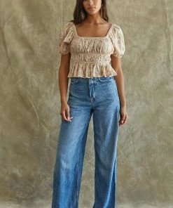 BT Watch Me Blossom Puff Sleeve Crop Top