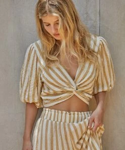 BT Becca Twist Front Puff Sleeve Crop Top