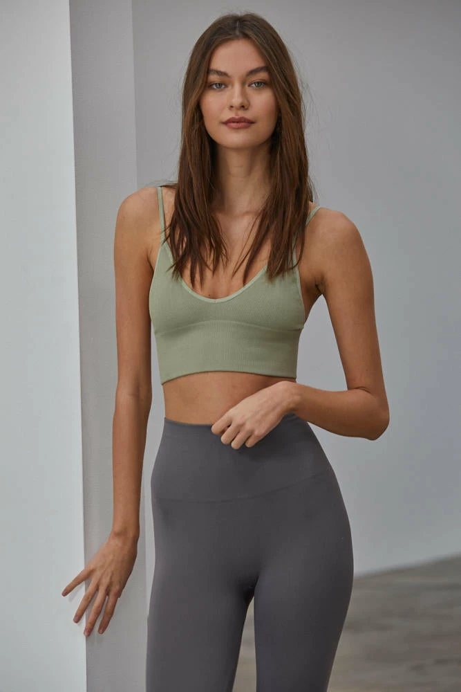 BT SEAMLESS BASICS Shoreline Bralette - Light Moss 6 BT SEAMLESS BASICS Shoreline Bralette - Light Moss