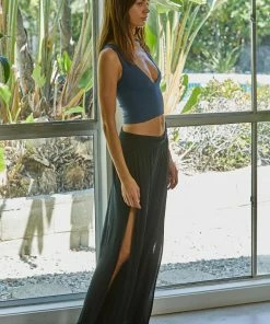 BT Jolie Ribbed Seamless Crop Top - Marine