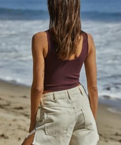 BT Weekender Seamless Crop Tank - Cassis TOPS