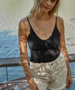 BT Forever Young Seamless Frill Ruffle Tank Top - Black