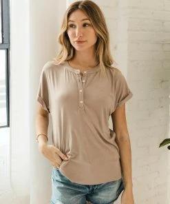 WL TOPS Sam Relaxed Knit Henley Tee - Mocha