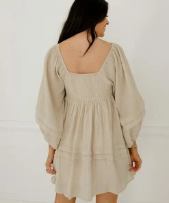 BT BUMP FRIENDLY Genevieve Pocketed Babydoll Dress - Natural