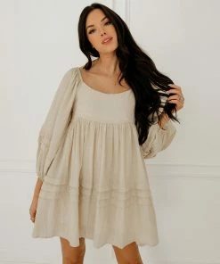 BT BUMP FRIENDLY Genevieve Pocketed Babydoll Dress - Natural