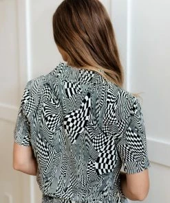 STORIA MATCHING SETS Swirled Checkered Collared Crop Top