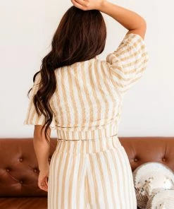 BT Becca Twist Front Puff Sleeve Crop Top