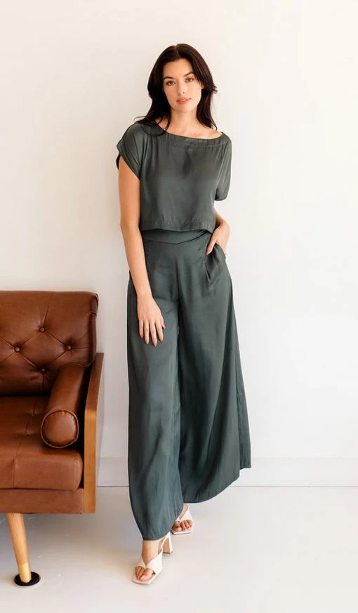 BT MATCHING SETS Tamra Wide Leg Satin Pants- Hunter Green