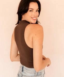 BT Molly Seamless Ribbed Mock Neck Top - Fudge