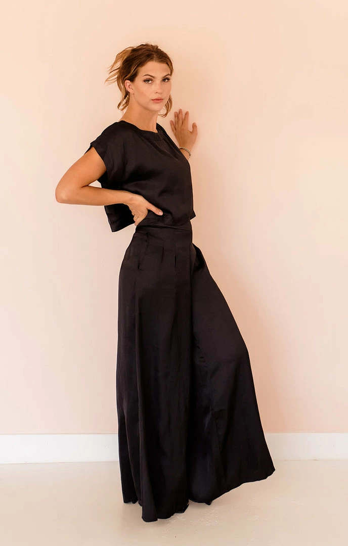 BT Tamra Satin Crop Top - Black BEST SELLERS 7 BT Tamra Satin Crop Top - Black BEST SELLERS