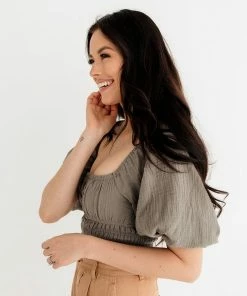 BT TOPS Ferrah Billowed Sleeve Zipper Crop Top