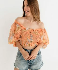ONE & ONLY COLLECTIVE Holloway Floral Smocked Crop Top TOPS