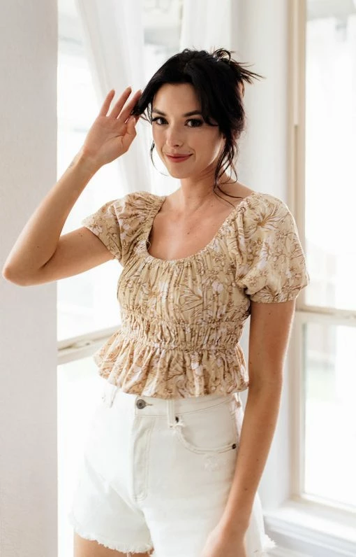 BT Watch Me Blossom Puff Sleeve Crop Top