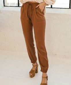 WL Eugene Pocketed Lightweight Joggers