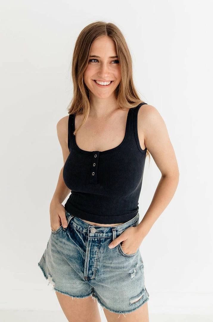 BT TOPS Hot Shot Seamless Crop Top - Black 3 BT TOPS Hot Shot Seamless Crop Top - Black