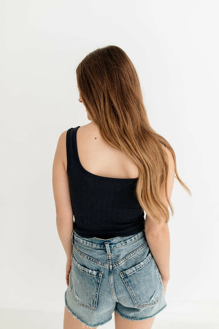 BT TOPS Hot Shot Seamless Crop Top - Black 5 BT TOPS Hot Shot Seamless Crop Top - Black