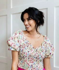 DO + BE COLLECTION TOPS Riley Floral Smocked Crop Top