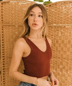 BT Izzy Ribbed Crop Tank - Burgundy