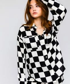 LE LIS Johan Checkered Pocketed Shorts