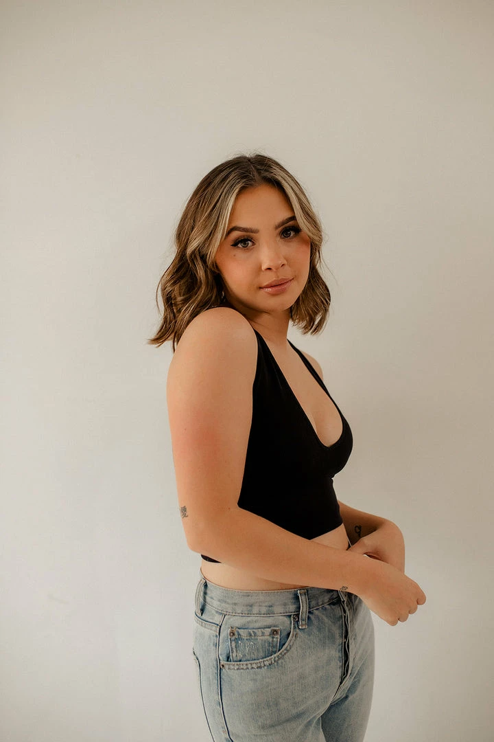 BT Jolie Ribbed Seamless Crop Top - Black 12 BT Jolie Ribbed Seamless Crop Top - Black