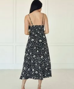 BT ANIMAL PRINT Andy Floral Cut Out Midi Dress