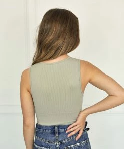 WL ACTIVEWEAR Sculpt Ribbed Padded Tank Top - Sage