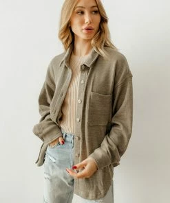 WL TOPS Ysabel Soft Ribbed Shacket Top - Olive