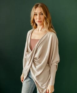BT MADE IN THE USA Josephine Twist Front Knit Top - Shell 9 BT MADE IN THE USA Josephine Twist Front Knit Top - Shell