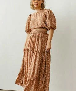 BT Rosemeade Billowed Sleeve Crop Top